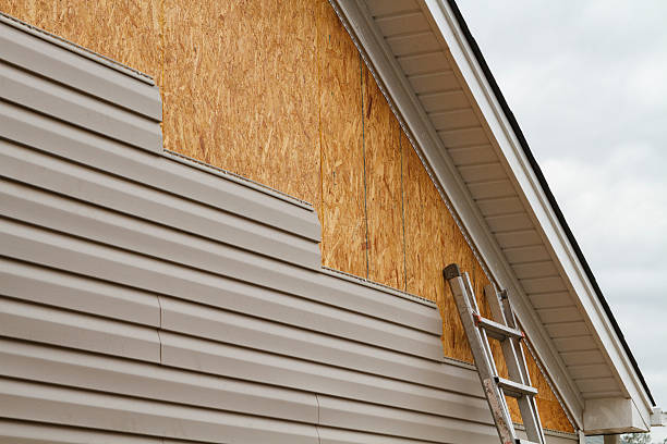 24/7 Emergency Siding experts in Akron, CO
